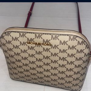 Michael Kors Crossbody Bag